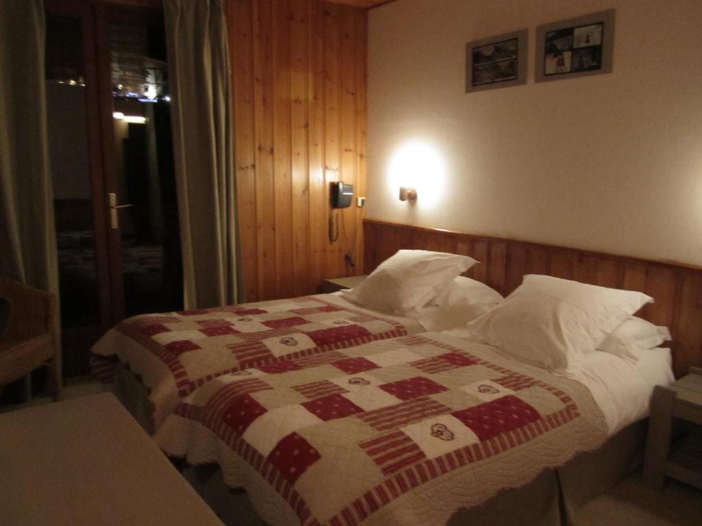 Bed and Breakfast Beausoleil Шамони Номер фото